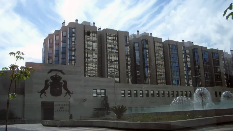The Community of Canary Islands's government headquarters in Las Palmas de Gran Canaria. Las Palmas de Gran Canaria , Canary Islands ( Spain ).