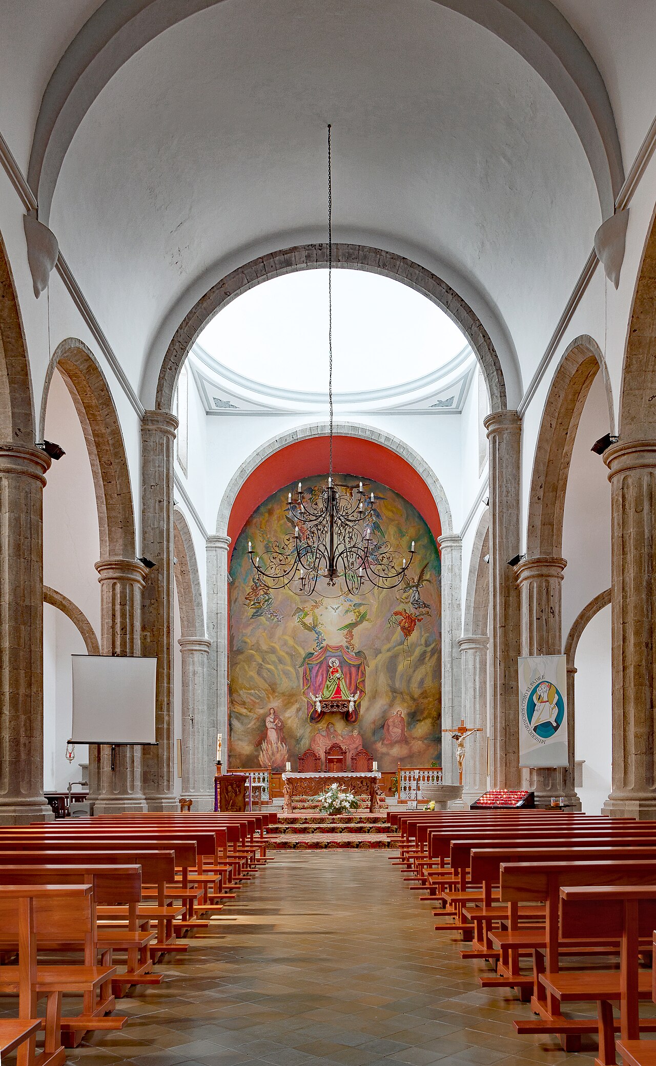 Interior of the Iglesia Santa Lucía de Tirajana, Santa Lucía de Tirajana , Gran Canaria , Canary Islands , Spain .